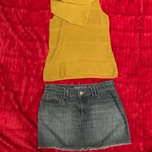 Sleeveless turtleneck sweater